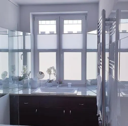 Wonderful 2-bedroom Belvedere