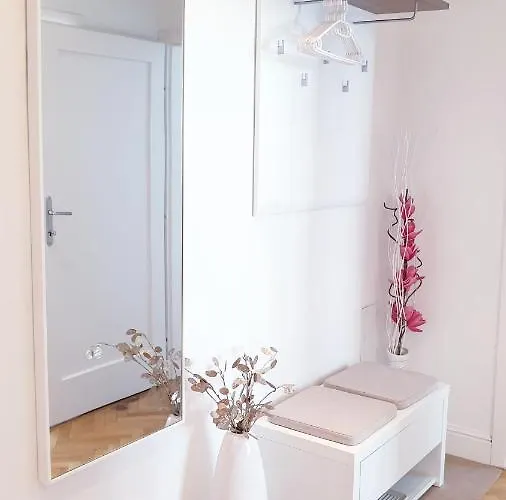 Wonderful 2-bedroom Belvedere