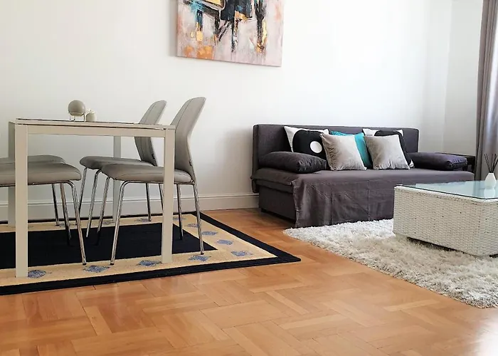 Wonderful 2-bedroom Belvedere *